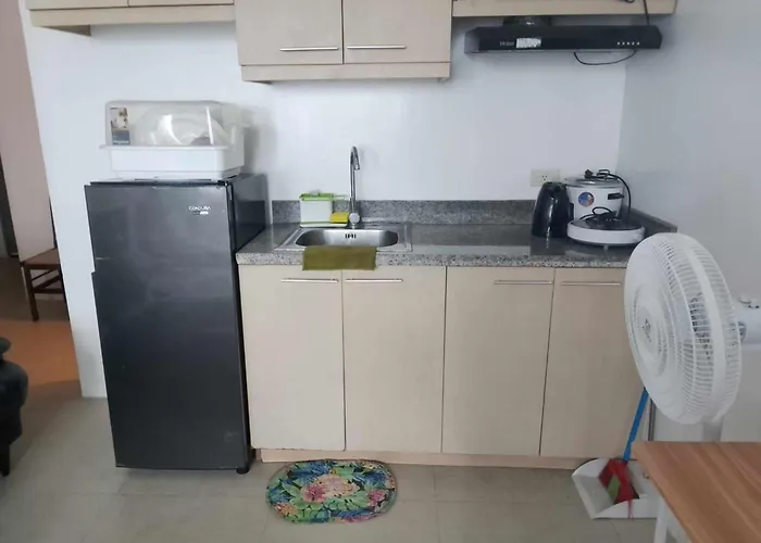 Apartment Family Staycation 2 With Pool Manila